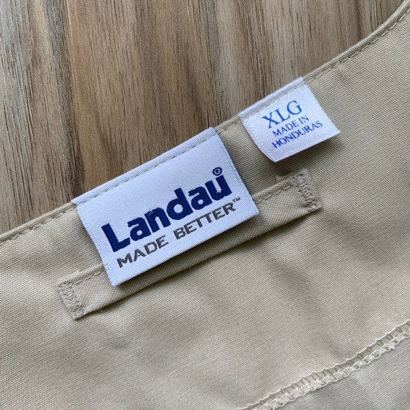 LANDAU Men's Scrub Top Beige Tan NWT - Size XL - Three Pocket V-Neck - Picture 3 of 11
